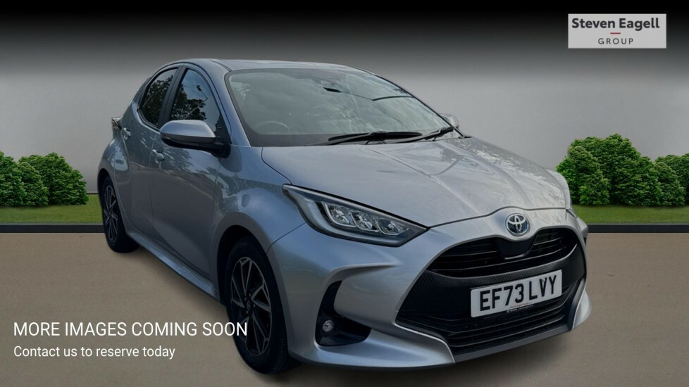 Toyota Yaris 1.5 Vvt-h Design Hatchback Hybrid E-cvt Silver