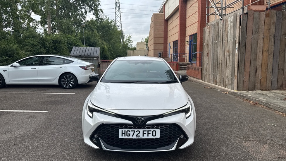 Toyota Corolla 2.0 Hybrid Excel White #22