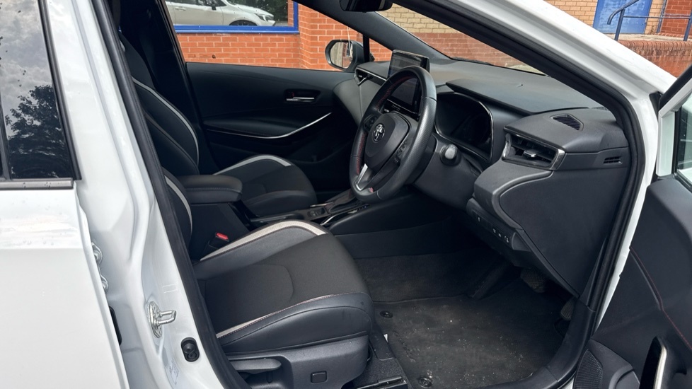 Toyota Corolla 2.0 Hybrid Excel White #12