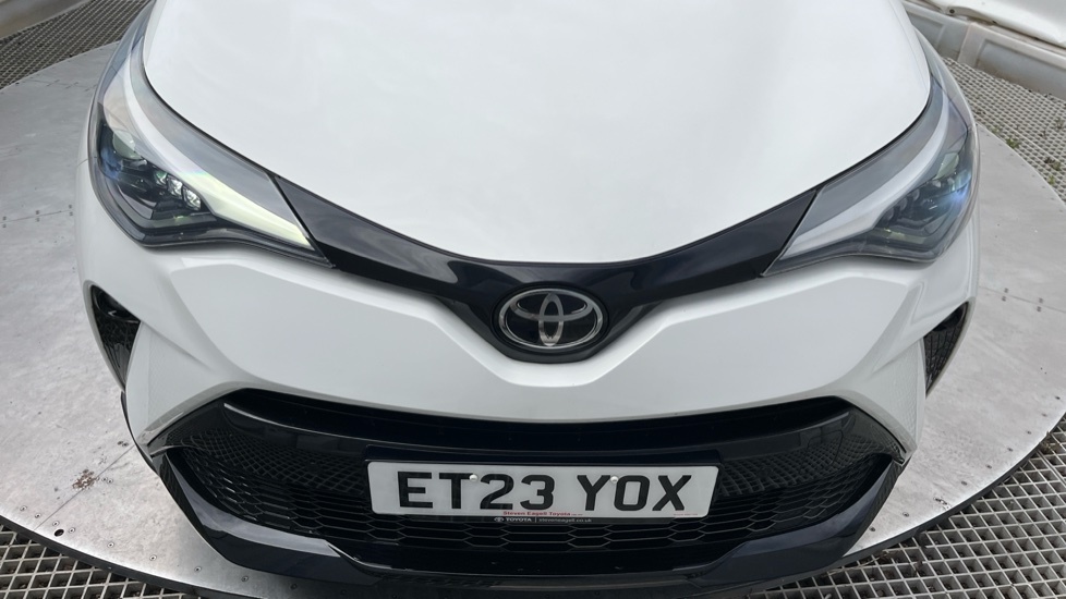 Toyota C-Hr Excel White #35