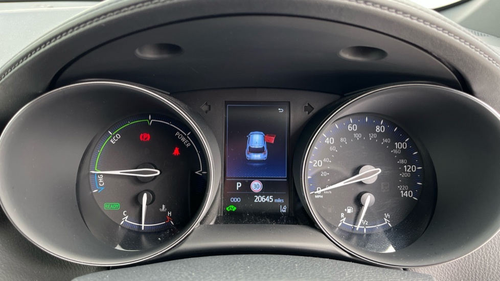 Toyota C-Hr Excel White #11