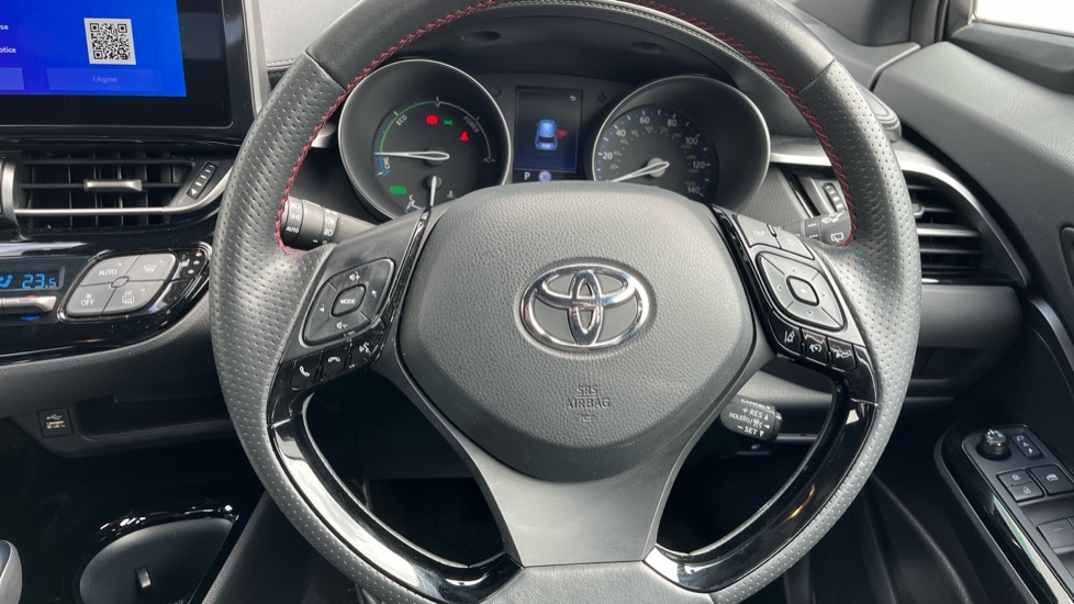 Toyota C-Hr Excel White #10