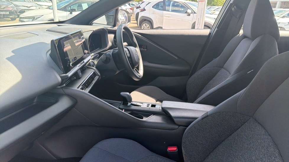 Toyota C-Hr 1.8 Vvt-h Icon Suv Hybrid Cvt Euro 6 S White #5