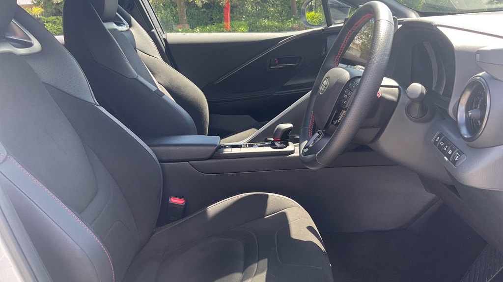 Toyota C-Hr Design Silver #12