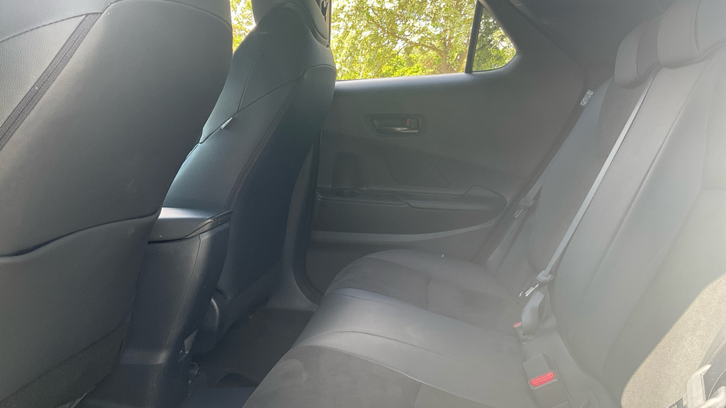 Toyota C-Hr Design Silver #15
