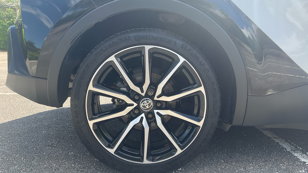 Toyota C-Hr Design Silver #32