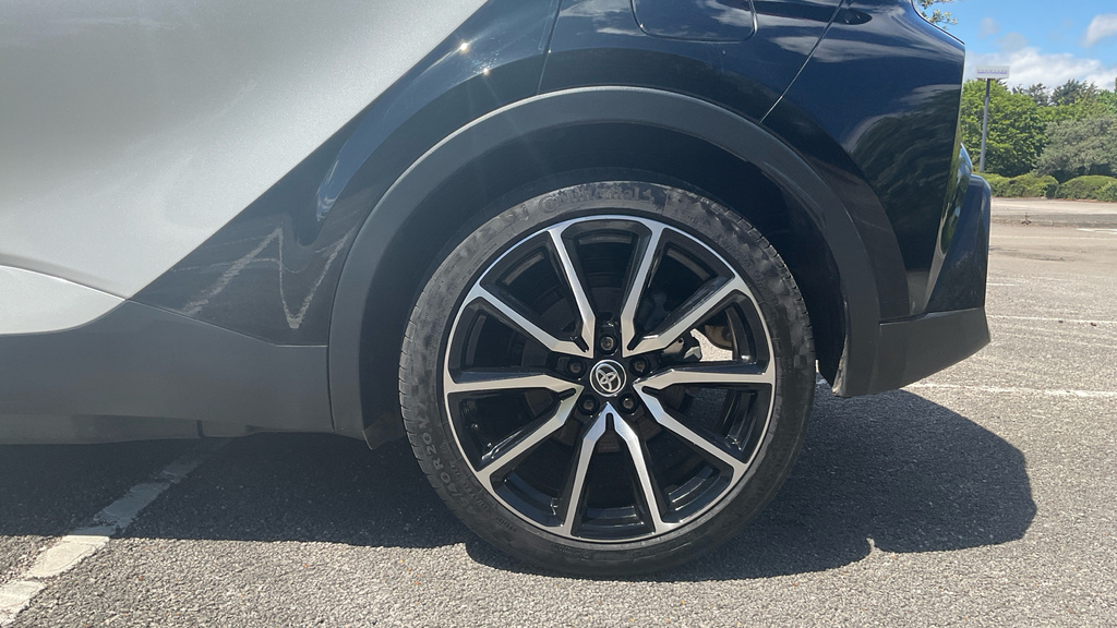 Toyota C-Hr Design Silver #33