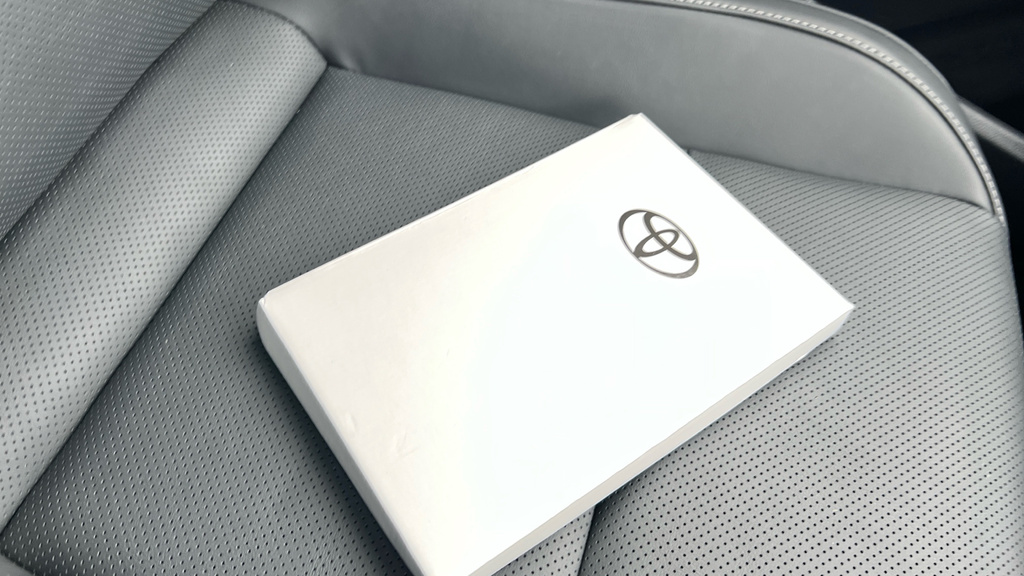 Toyota Prius Design Silver #27