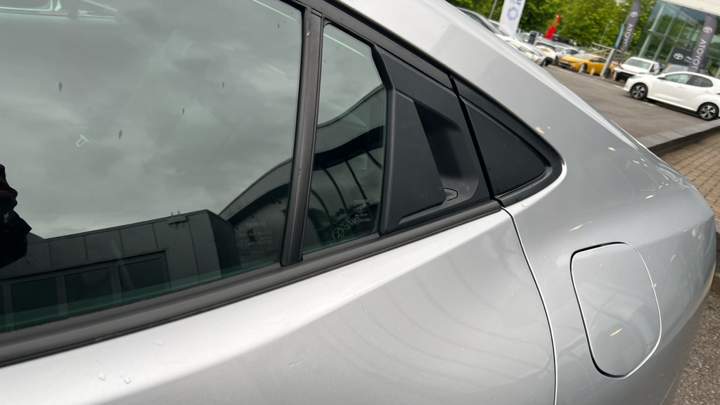 Toyota Prius Design Silver #31