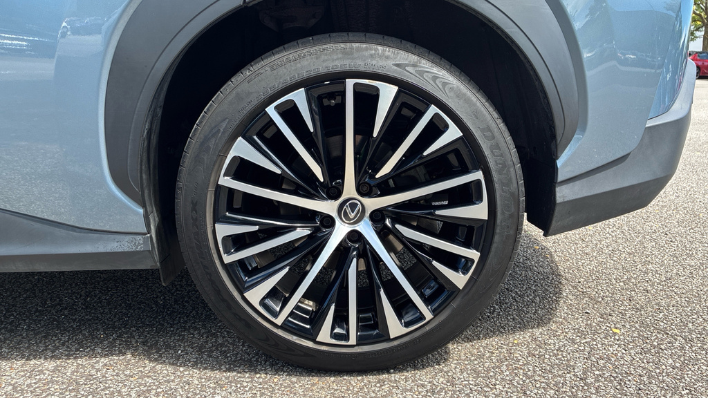 Lexus RZ 450E 71.4Kwh Premium Direct4 Black #31