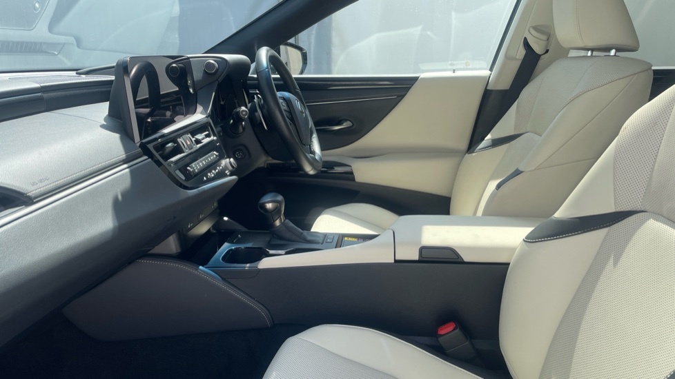 Lexus ES 2.5 300H Premium Edition Saloon Hybrid Black #6
