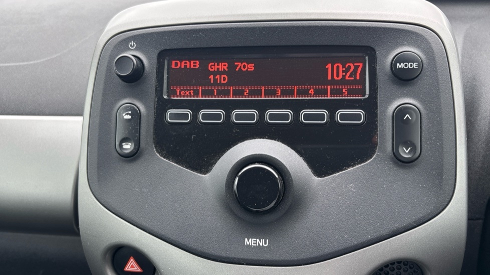 Toyota Aygo X-press White #28