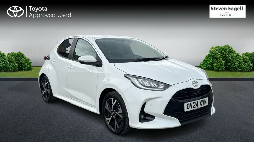 Toyota Yaris 1.5 Vvt-h Design E-cvt Euro 6 Ss White
