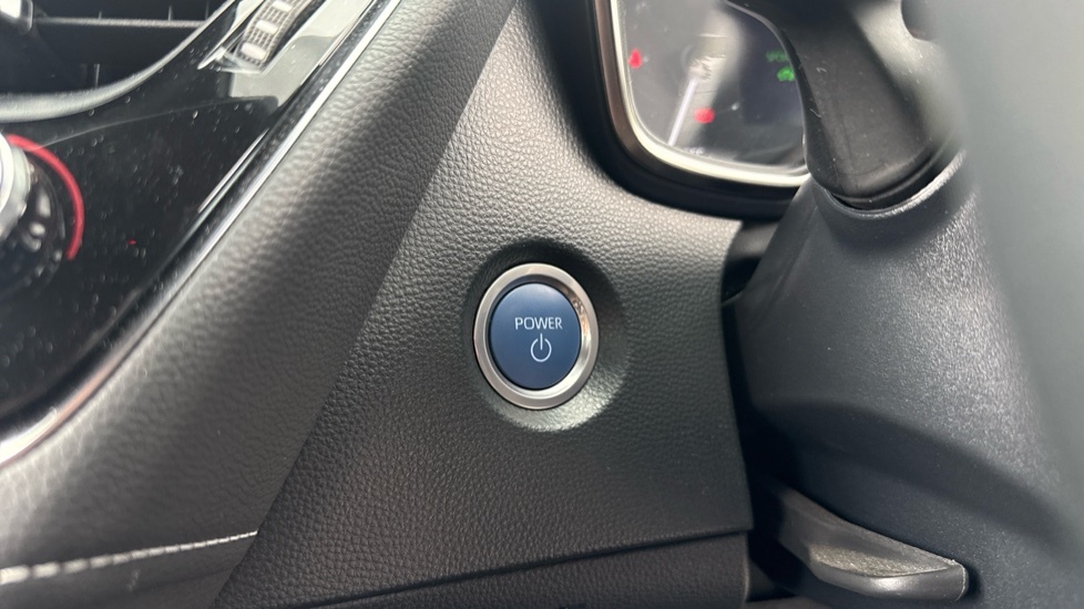 Toyota Corolla 2.0 Vvt-i Hybrid Trek Black #16