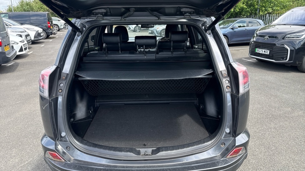 Toyota Rav 4 Excel Tss Hev Cvt White #13