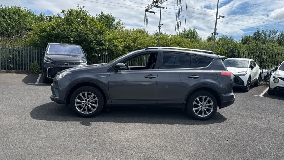 Toyota Rav 4 Excel Tss Hev Cvt White #24
