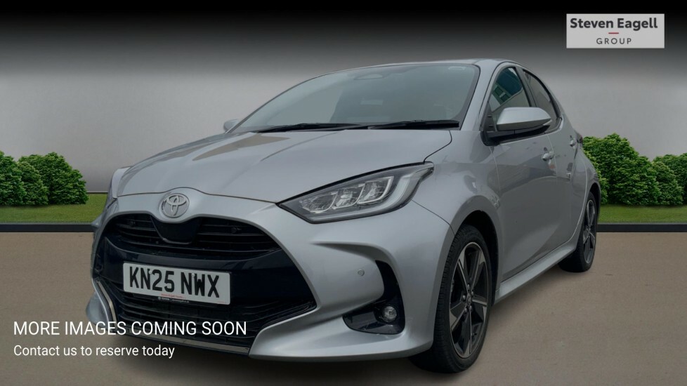 Toyota Yaris Design Black #3