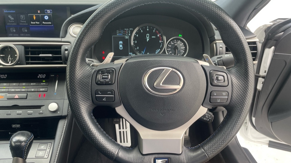 Lexus RC 300H F Sport White #45