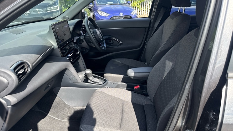 Toyota Yaris Cross 1.5 Vvt-h Design E-cvt Euro 6 Ss Grey #5