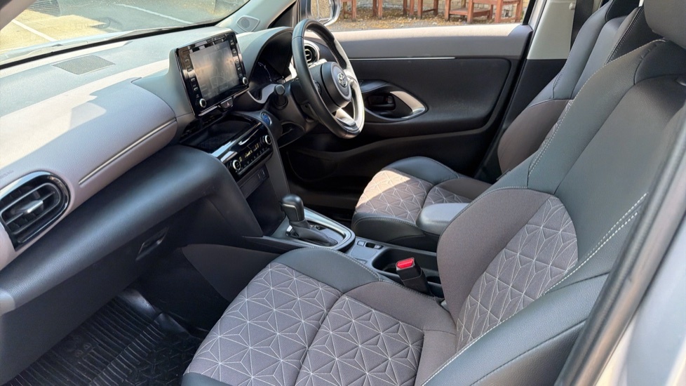 Toyota Yaris Cross 1.5 Vvt-h Excel Suv Hybrid E-cvt Euro 6 Silver #5