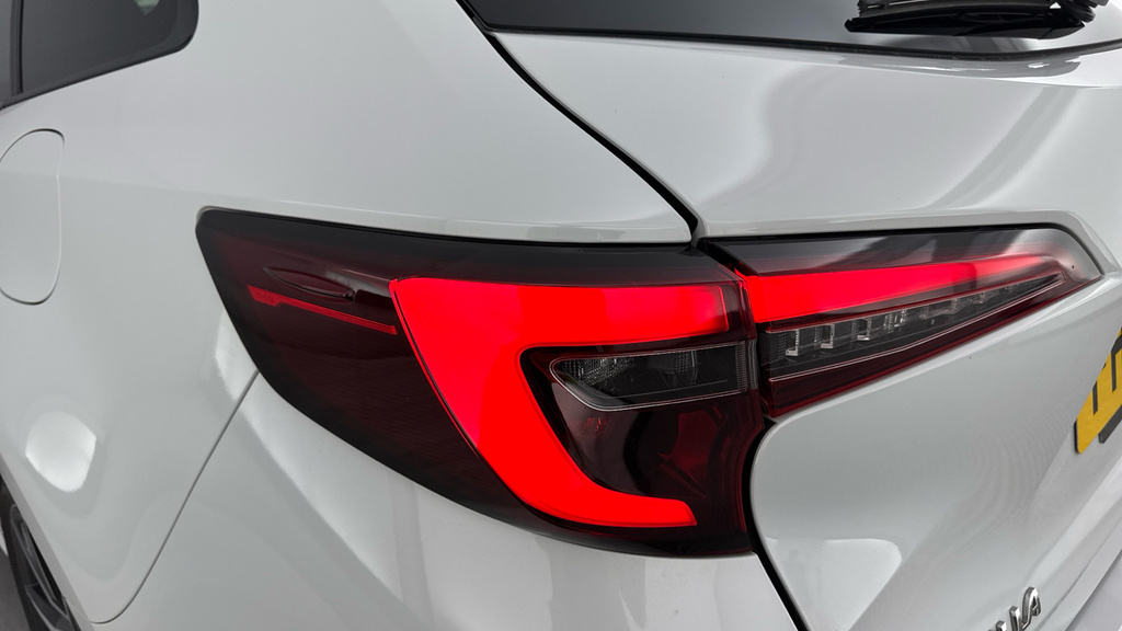 Toyota Corolla 2.0 Hybrid Excel Cvt Black #21