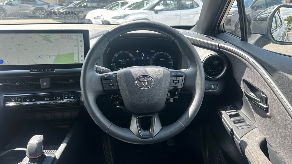 Toyota C-Hr Design White #7