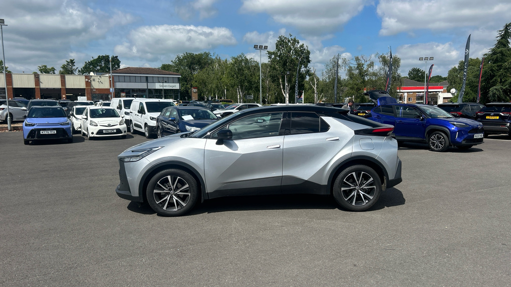 Toyota C-Hr Design White #24