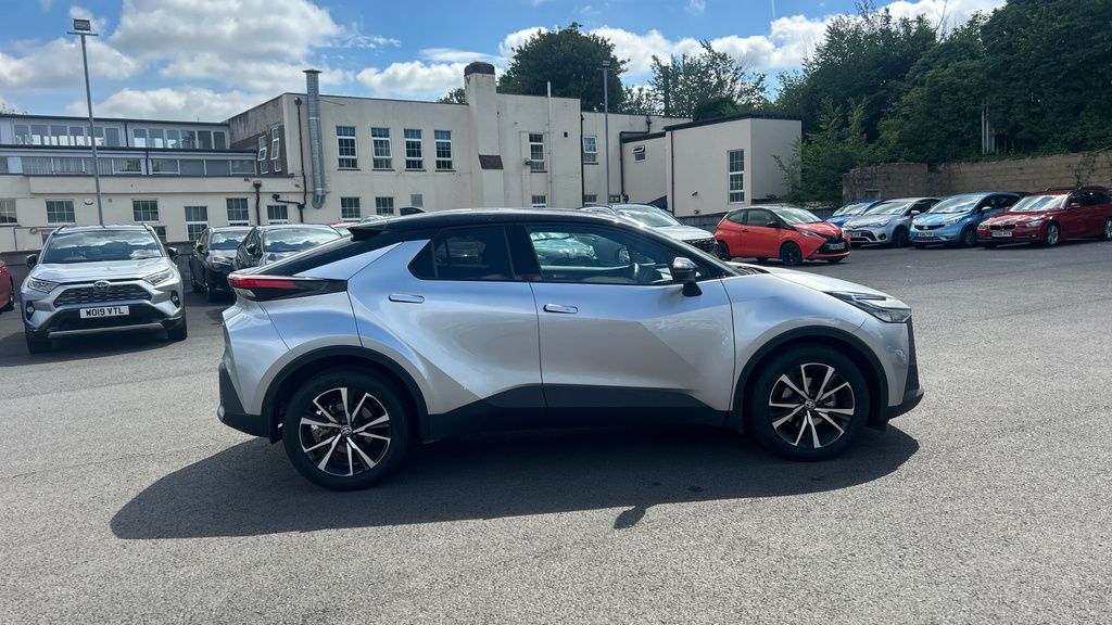 Toyota C-Hr Design White #23