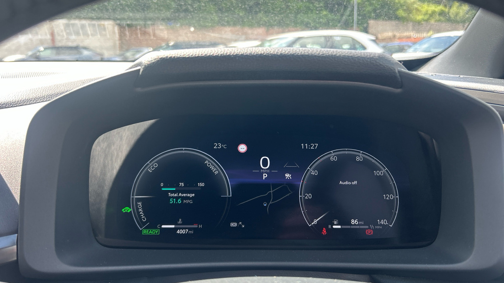 Toyota C-Hr Design White #11