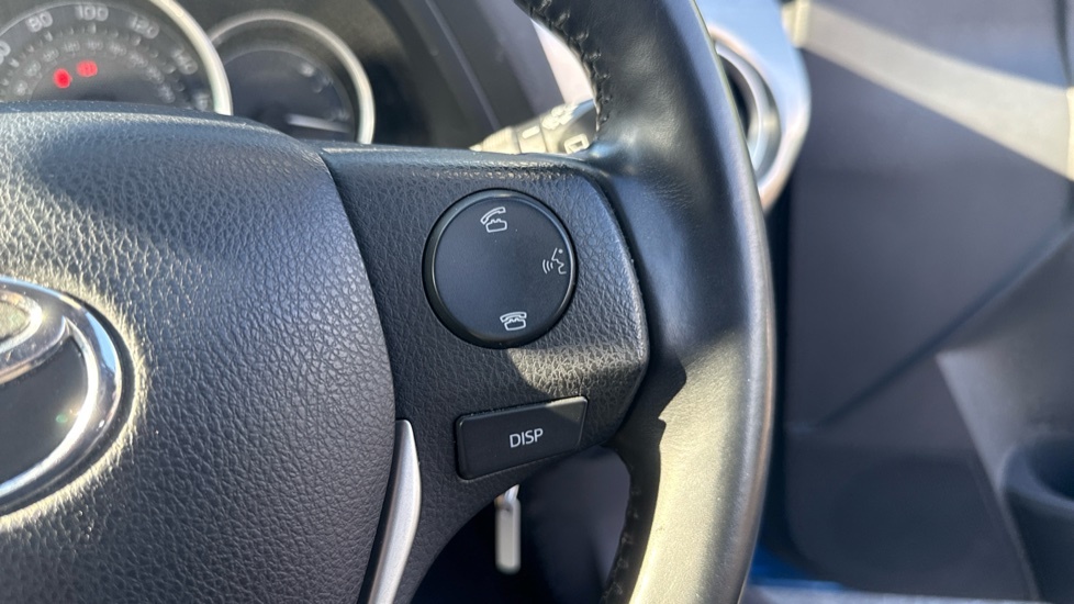 Toyota Auris Hatchback Blue #32