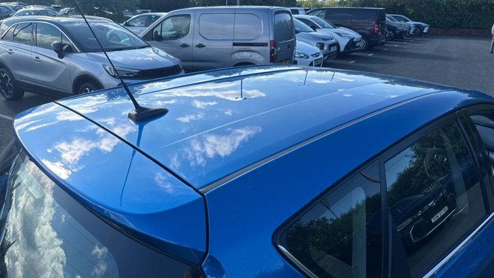 Toyota Auris Hatchback Blue #35