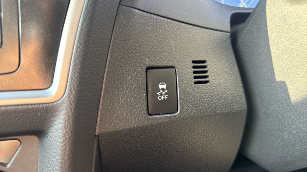 Toyota Auris Hatchback Blue #38