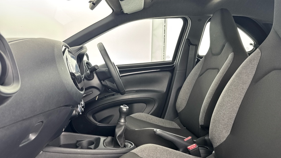 Toyota Aygo X 1.0 Vvt-i Pure Hatchback Euro 6 Black #5