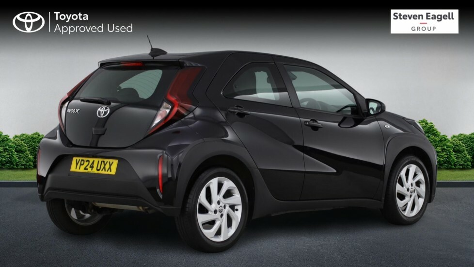 Toyota Aygo X 1.0 Vvt-i Pure Hatchback Euro 6 Black #2