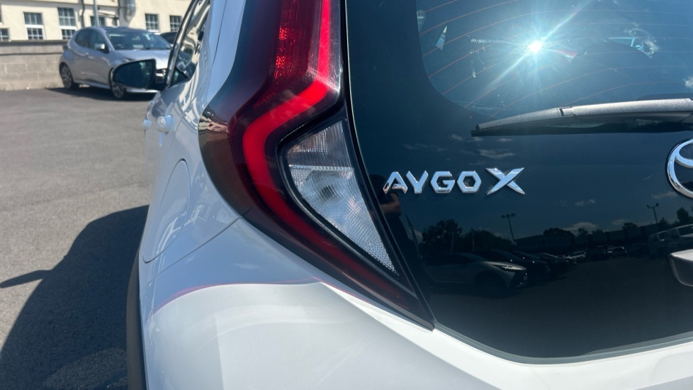 Toyota Aygo X 1.0 Vvt-i Edge Black #21