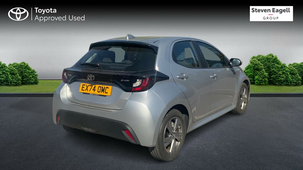 Toyota Yaris 1.5 Vvt-h Icon E-cvt Euro 6 Ss Silver #2