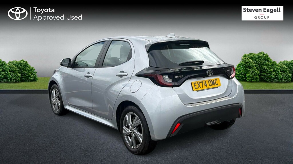 Toyota Yaris 1.5 Vvt-h Icon E-cvt Euro 6 Ss Silver #4
