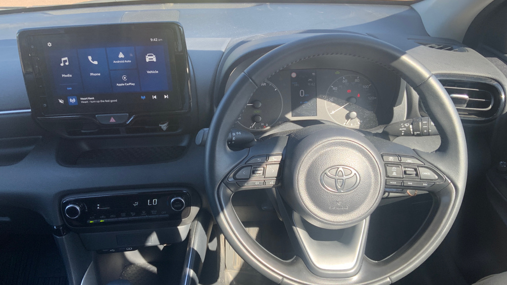 Toyota Yaris 1.5 Vvt-h Icon E-cvt Euro 6 Ss Silver #6