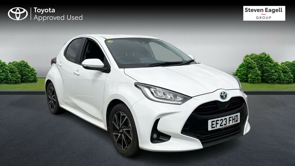 Toyota Yaris 1.5 Vvt-h Design E-cvt Euro 6 Ss White