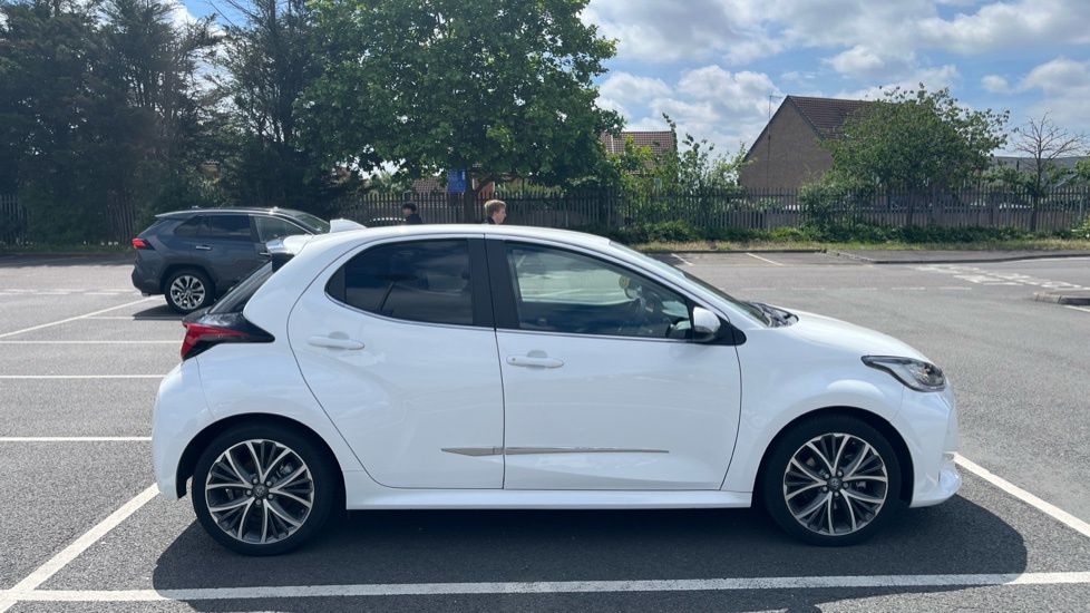 Toyota Yaris Hatchback Black #23