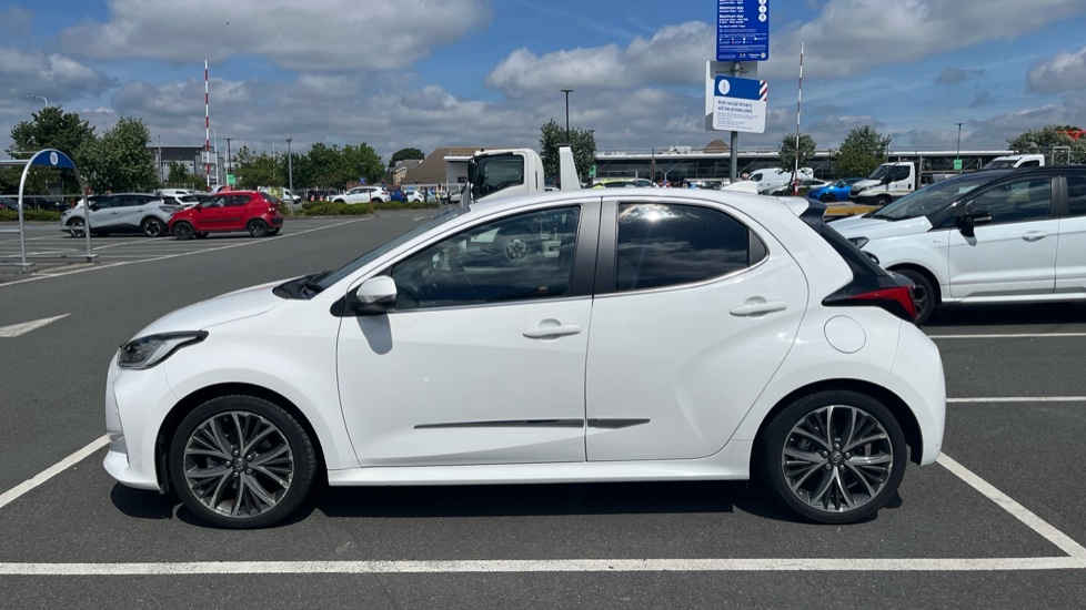 Toyota Yaris Hatchback Black #24