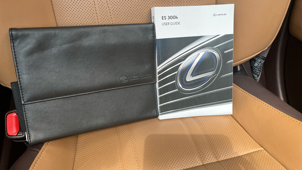 Lexus ES 2.5 300H E-cvt Euro 6 Ss Black #26