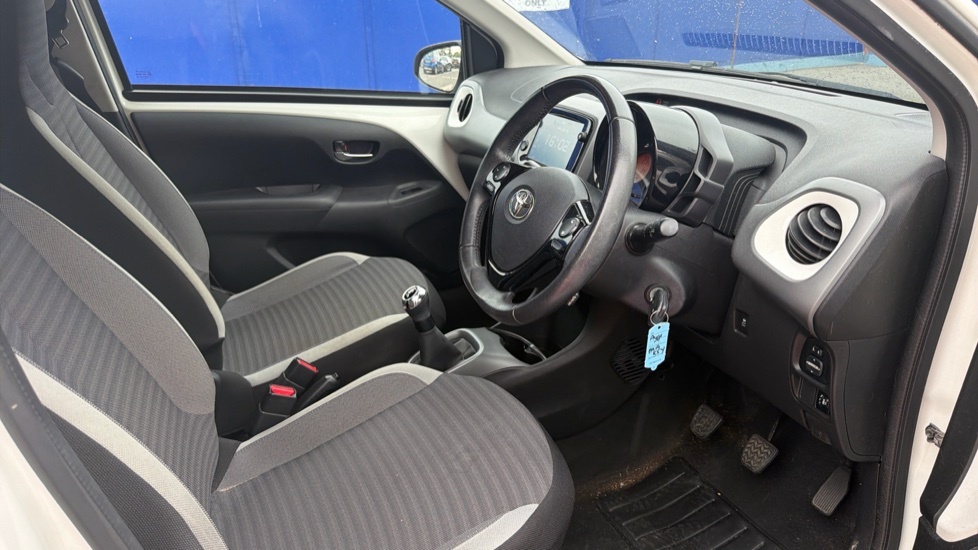 Toyota Aygo Hatchback #12