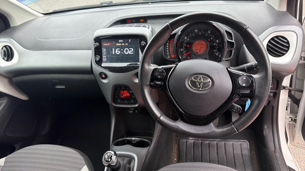 Toyota Aygo 1.0 Vvt-i X-trend Euro 6 White #6