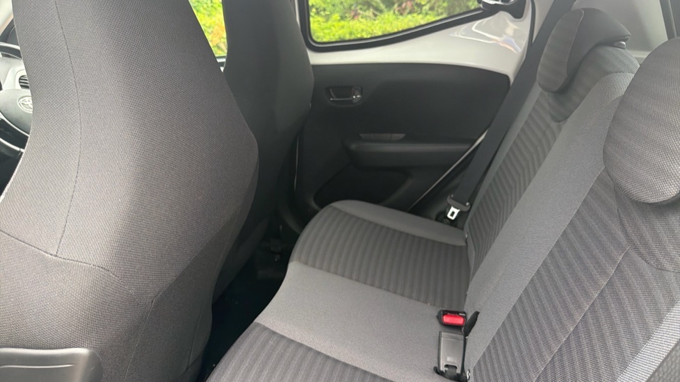 Toyota Aygo Hatchback #15