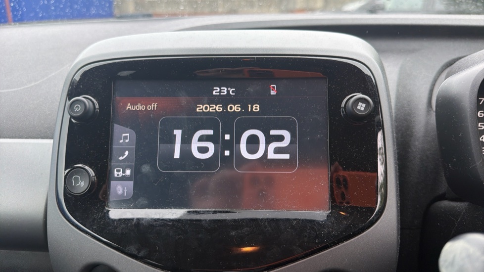 Toyota Aygo Hatchback #9