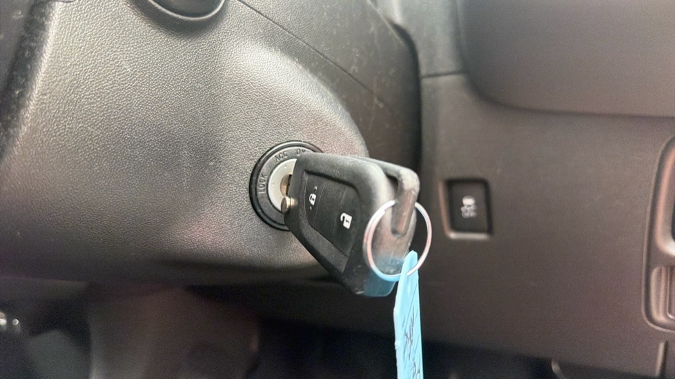 Toyota Aygo Hatchback #16