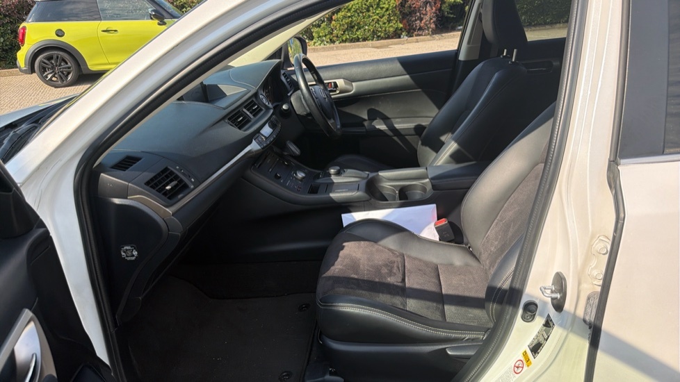 Lexus CT 1.8 200H Sport Cvt Euro 6 Ss White #5