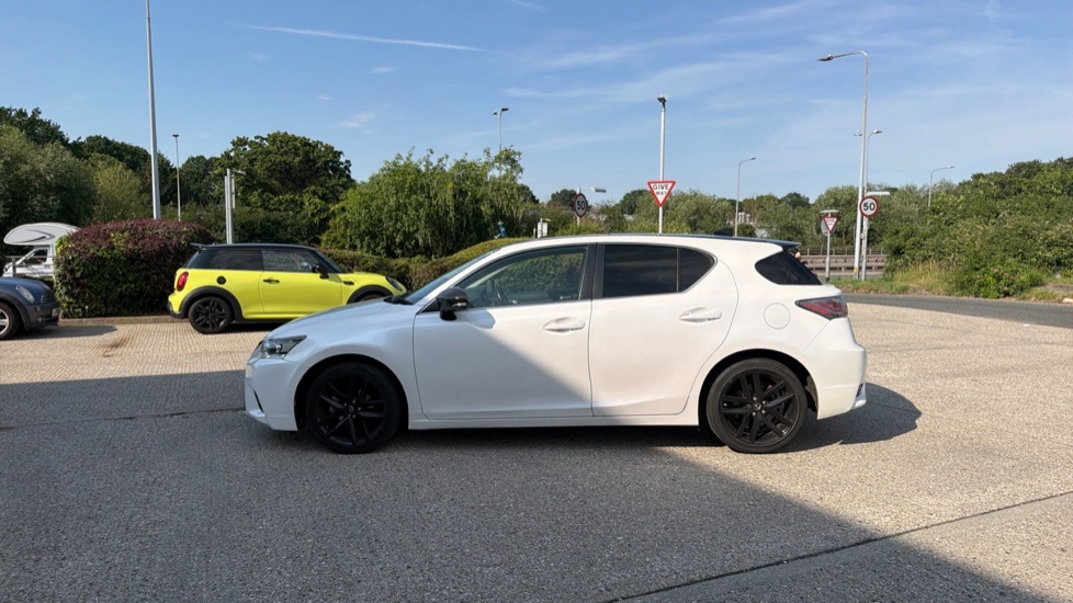 Lexus CT 1.8 200H S Cvt Euro 6 Ss Red #24
