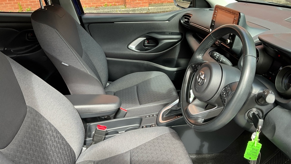Toyota Yaris Hatchback  #12